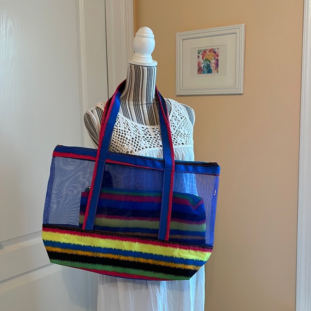 SUPER CUTE ZIPPER BAGS!